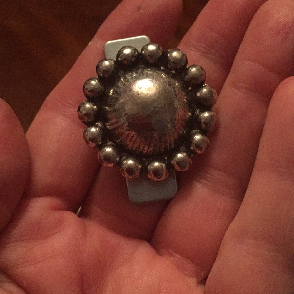 Silver-Tone Decorative Round Cabochon Accent - Unbranded - Picture 5 of 5